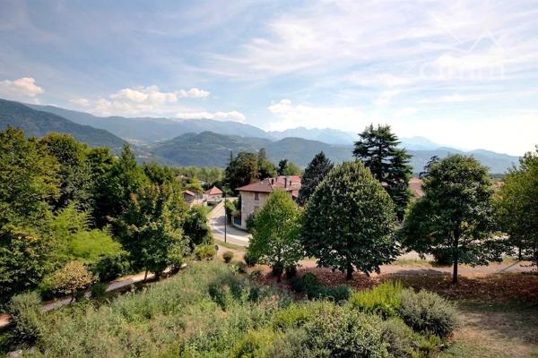 À vendre – T3 lumineux avec balcon et vue sur Belledonne.