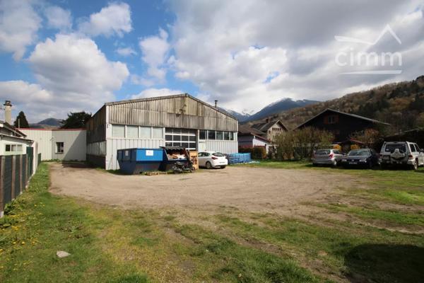 A VENDRE LOCAL D'ACTIVITE VALGELON LA ROCHETTE 73110 - SAVOIE.