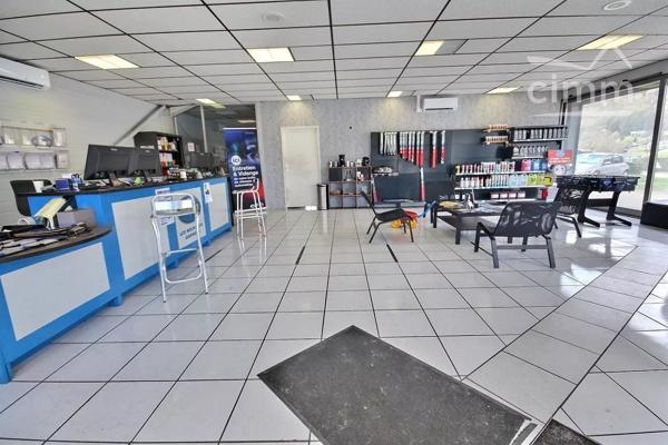A VENDRE LOCAL D'ACTIVITE VALGELON LA ROCHETTE 73110 - SAVOIE.