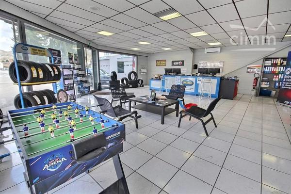 A VENDRE LOCAL D'ACTIVITE VALGELON LA ROCHETTE 73110 - SAVOIE.