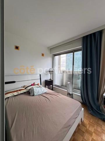 Vente
                Appartement78,85 m² - 4 Pièces -
                    COURBEVOIE (92400)