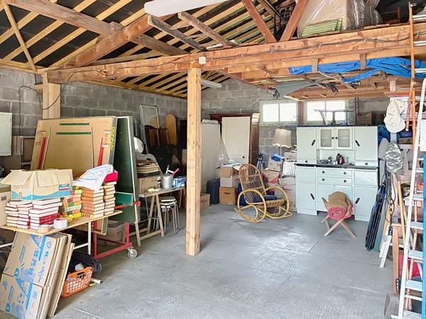 Maison de maître au charme de l'ancien avec 5 chambres, dépendances et  magnifique terrain de plus de 2 400 m²