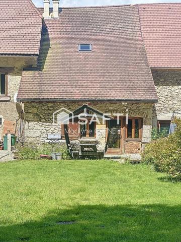 maison ou gîte d'environ 180m² sur une parcelle de 941m²