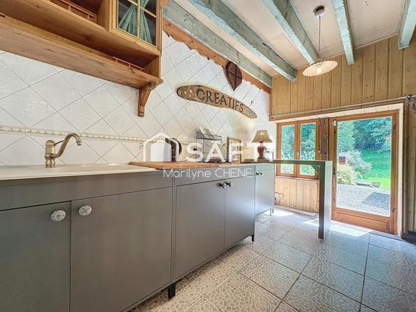 maison ou gîte d'environ 180m² sur une parcelle de 941m²