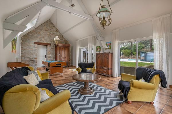 Maison 10 pièces 365 m2