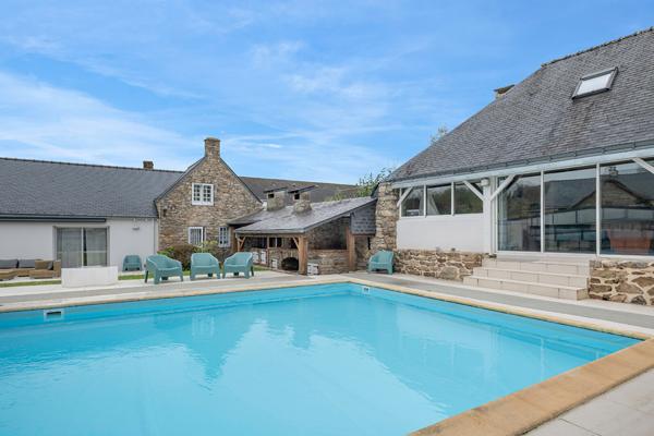 Maison 10 pièces 365 m2