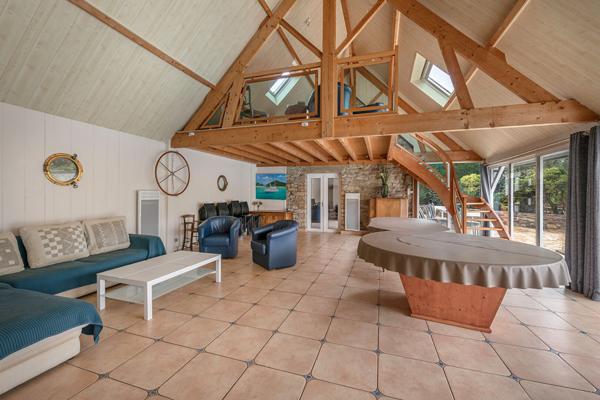 Maison 10 pièces 365 m2