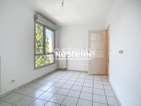 T3 de 70.7 m2 - centre ville et gare SNCF à pied - lumineux - extérieur - cave - garage