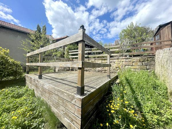 Immeuble à vendre    3 pièces •  Senones