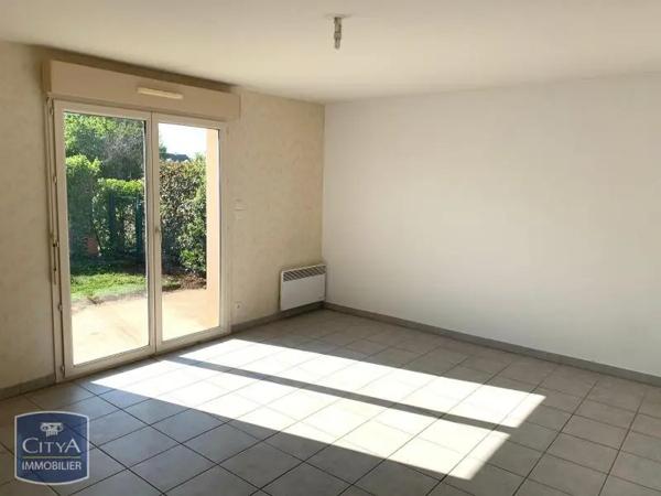 Appartement à louer 3 pièces 62.87m² Vivy (49680)