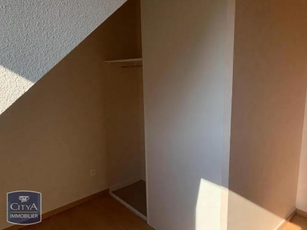Appartement à louer 3 pièces 62.87m² Vivy (49680)