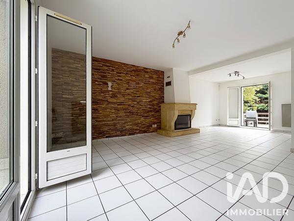 Maison à vendre 5 pièces 120 m² Bruyères-le-Châtel