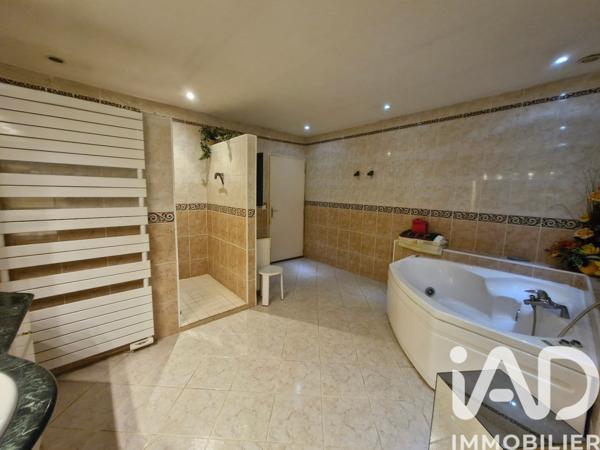 Maison à vendre 6 pièces 145 m² Saubrigues