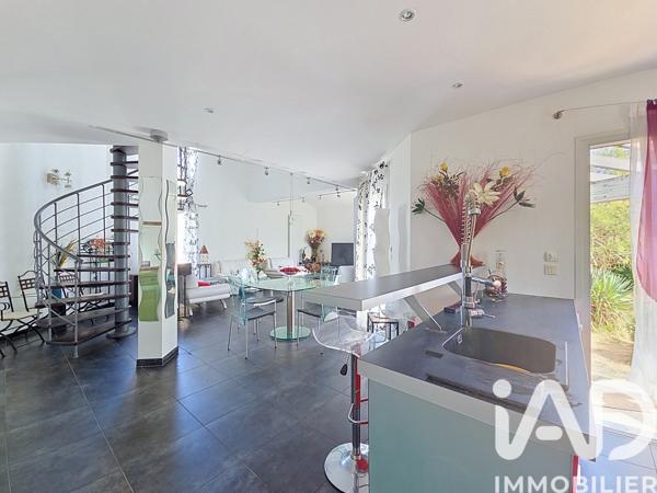 Maison à vendre 5 pièces 154 m² Ludon-Médoc