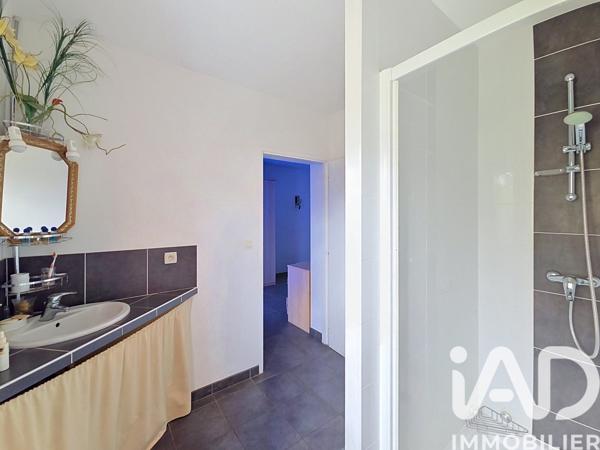 Maison à vendre 5 pièces 154 m² Ludon-Médoc