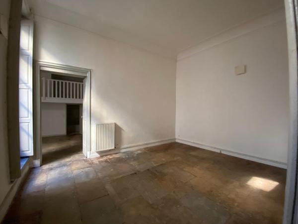 Ecusson - T2 - 70.86 m²