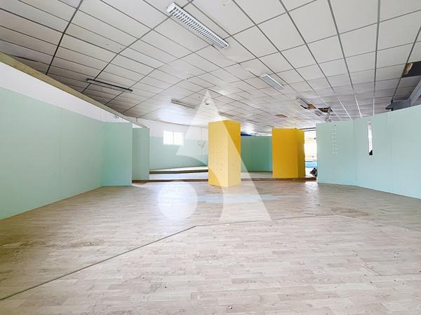 Local commercial 200 m2
