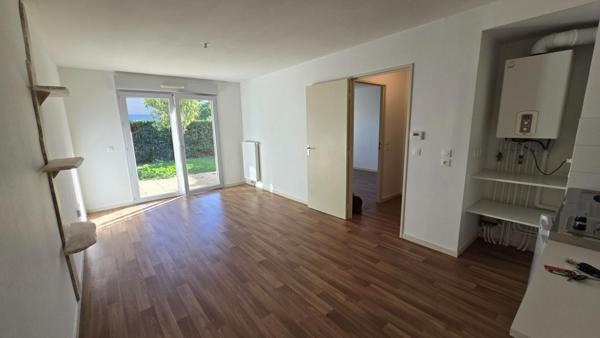 Appartement Poitiers 2 pièce(s) 39.02 m2 Parking PMR