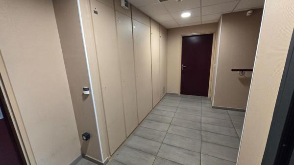 Appartement Poitiers 2 pièce(s) 39.02 m2 Parking PMR