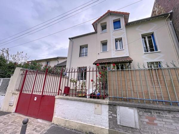 MAISON FAMILIALE PROCHE RER