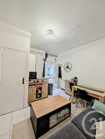 Appartement F2 à vendre  2 pièces - 27,60 m2 PARIS - 75008