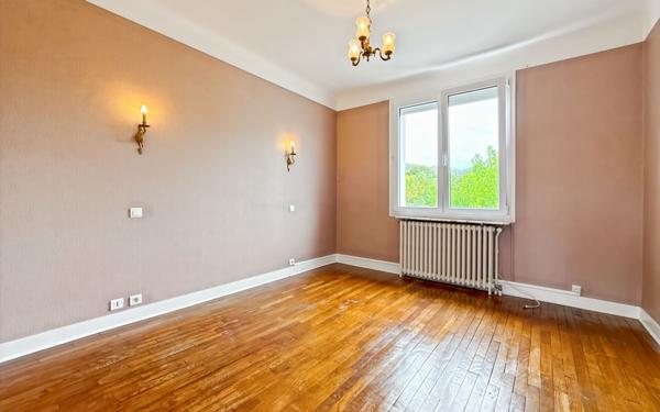 Maison à vendre    4 pièces • 129 m2 Périgueux