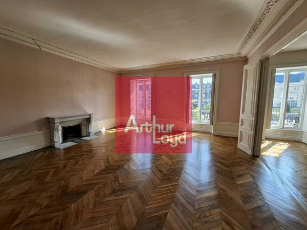 À LOUER – Plateau de bureaux de caractère – 218 m² – Place de Jaude, Clermont-Ferrand