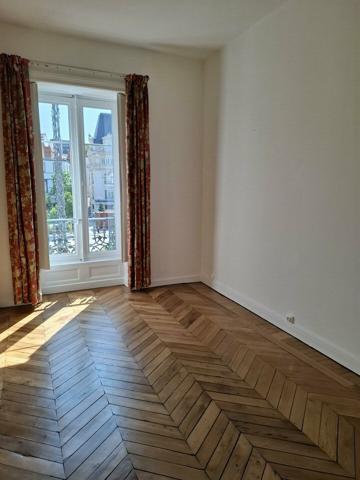 À LOUER – Plateau de bureaux de caractère – 218 m² – Place de Jaude, Clermont-Ferrand