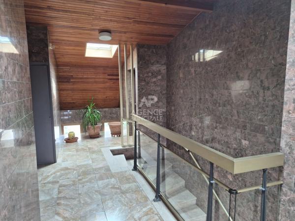 Appartement Saint Germain En Laye 2 pièce(s) 291 000 € **  - Référence  18098