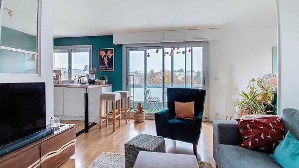 NANTES - GAUDINIÈRE / Appartement 3 pièces 2 chambres, acenseur, loggia, parking et cave