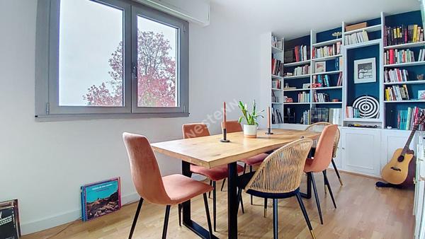 NANTES - GAUDINIÈRE / Appartement 3 pièces 2 chambres, acenseur, loggia, parking et cave