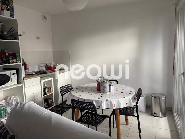 GRIGNY - Beau T1 meublé de 32 m² avec terrasse 9m² et garage ss sol