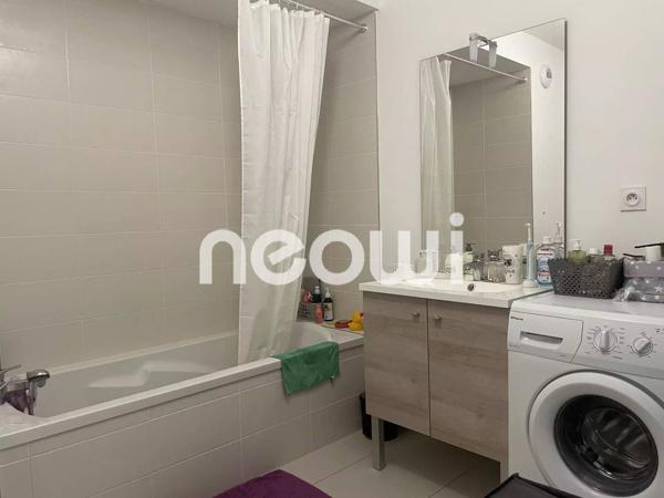 GRIGNY - Beau T1 meublé de 32 m² avec terrasse 9m² et garage ss sol