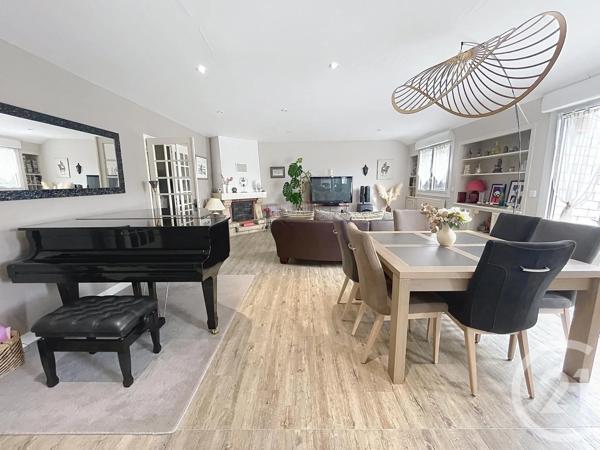 Appartement T6 à vendre  6 pièces - 147 m 2   DINAN  - 22
