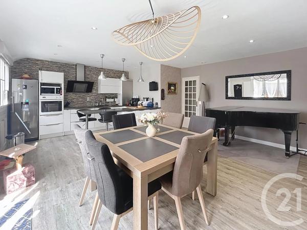 Appartement T6 à vendre  6 pièces - 147 m 2   DINAN  - 22