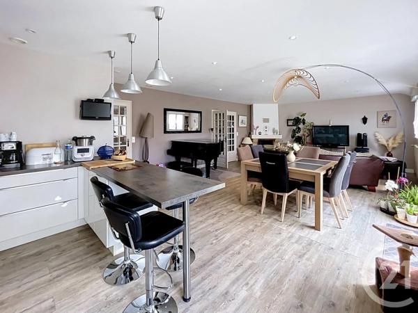 Appartement T6 à vendre  6 pièces - 147 m 2   DINAN  - 22