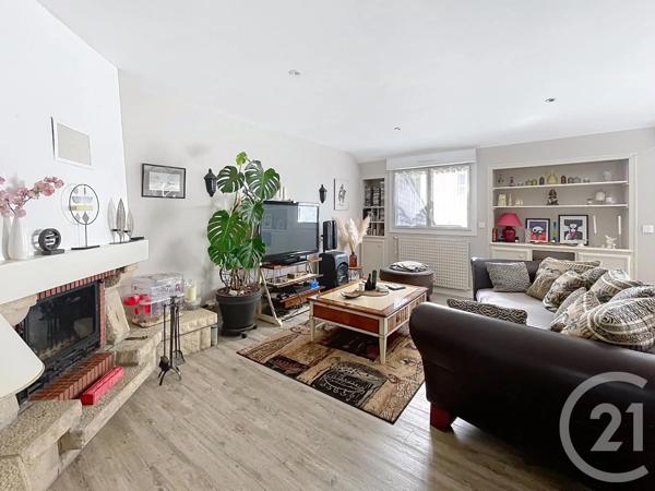 Appartement T6 à vendre  6 pièces - 147 m 2   DINAN  - 22