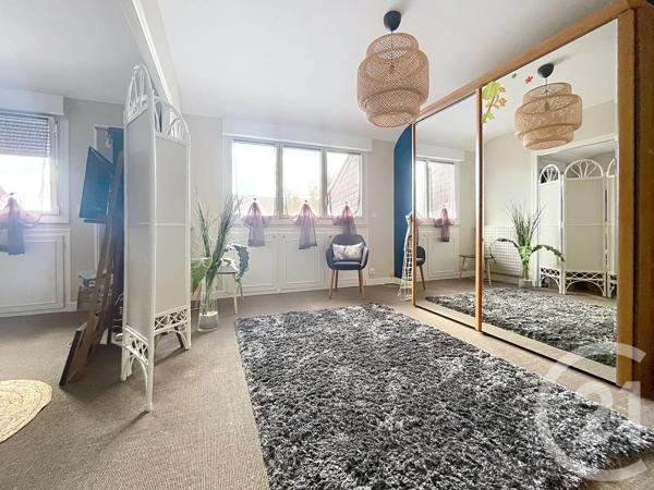 Appartement T6 à vendre  6 pièces - 147 m 2   DINAN  - 22