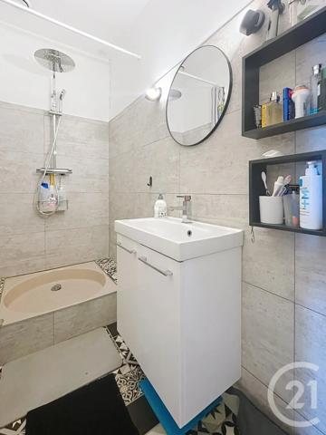Appartement T6 à vendre  6 pièces - 147 m 2   DINAN  - 22