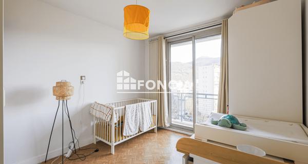 À vendre Appartement 3 pièces 53.4 m² - Saint-martin-d'hères 38400