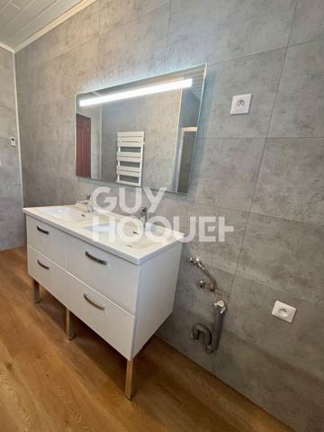 Maison à vendre à Sainte Soulle - 5 pièces, 4 chambres