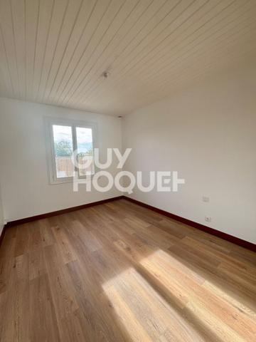 Maison à vendre à Sainte Soulle - 5 pièces, 4 chambres