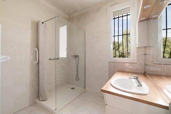 maison bourgeoise a renover tres beau quartier