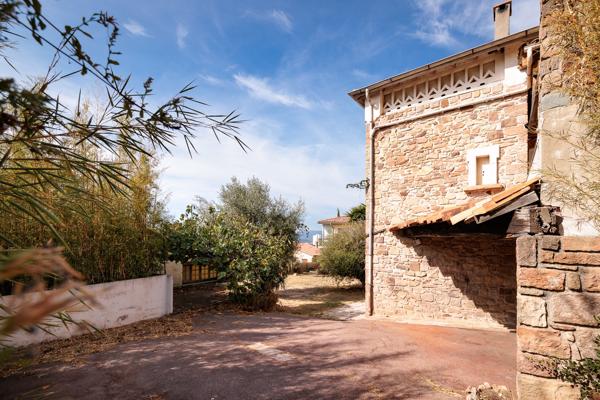 maison bourgeoise a renover tres beau quartier