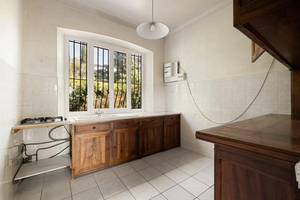 maison bourgeoise a renover tres beau quartier