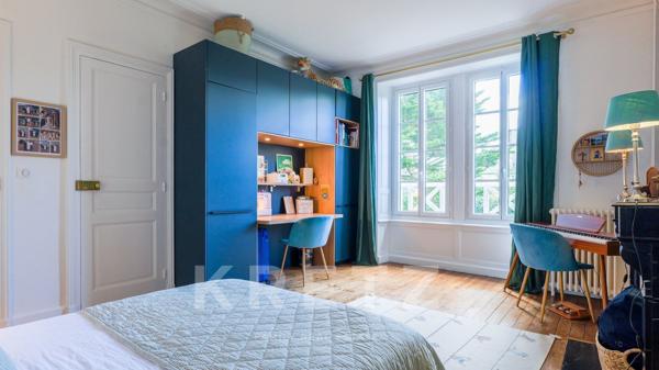 Dinan – Exceptionnelle Maison de Maître en pierre avec jardins et garage