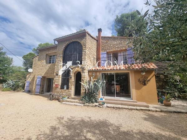 Mas 5 pièce(s) 4 chambre(s) 150 m²