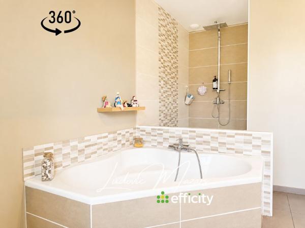 Maison
         5 pièces
        - 126 m² Exclusivité 334 400 € *