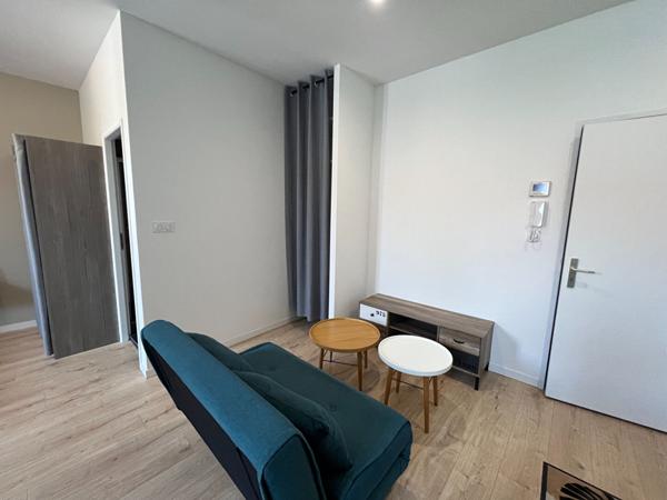 STUDIO CLIMATISE RENOVE QUARTIER 4 CHEMINS
