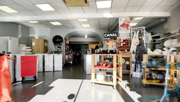 LOCAL COMMERCIAL 127 M² CENTRE VILLE